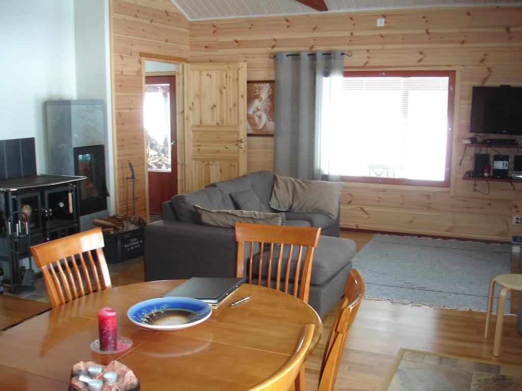 Aamuruskon Ukkola Cottage Sirkkakoski Quarto foto